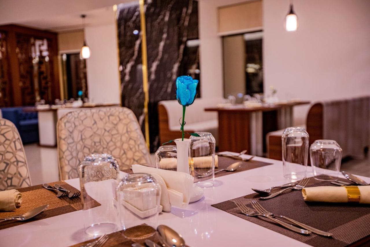 Le Park Concord Hotel Najran Esterno foto